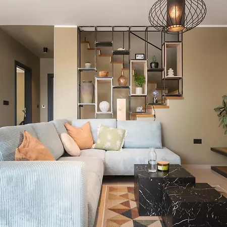 Villa Maria Luisa Póla